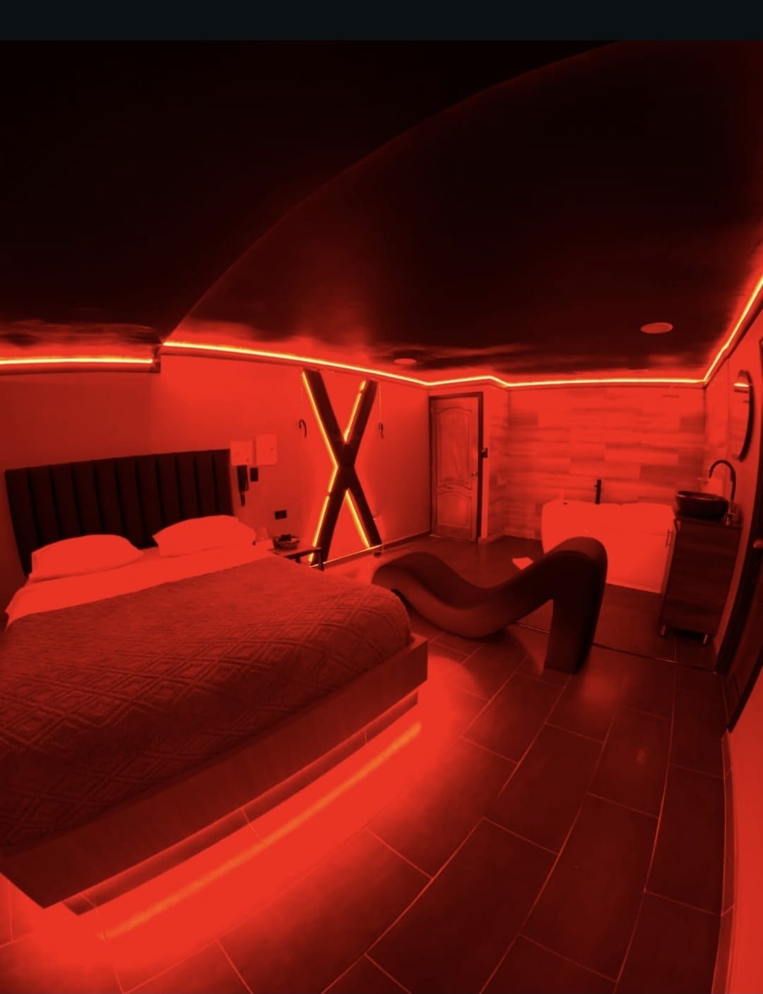 Cuarto Rojo 21